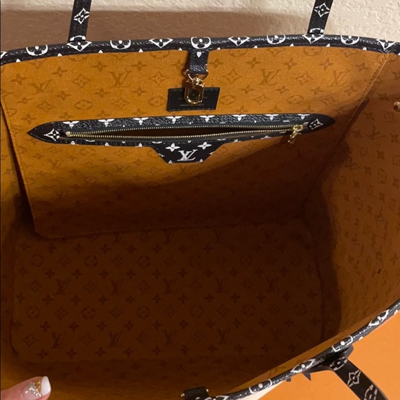 Limited Edition Louis Vuitton Neverfull MM Crafty - Picture 2 of 5